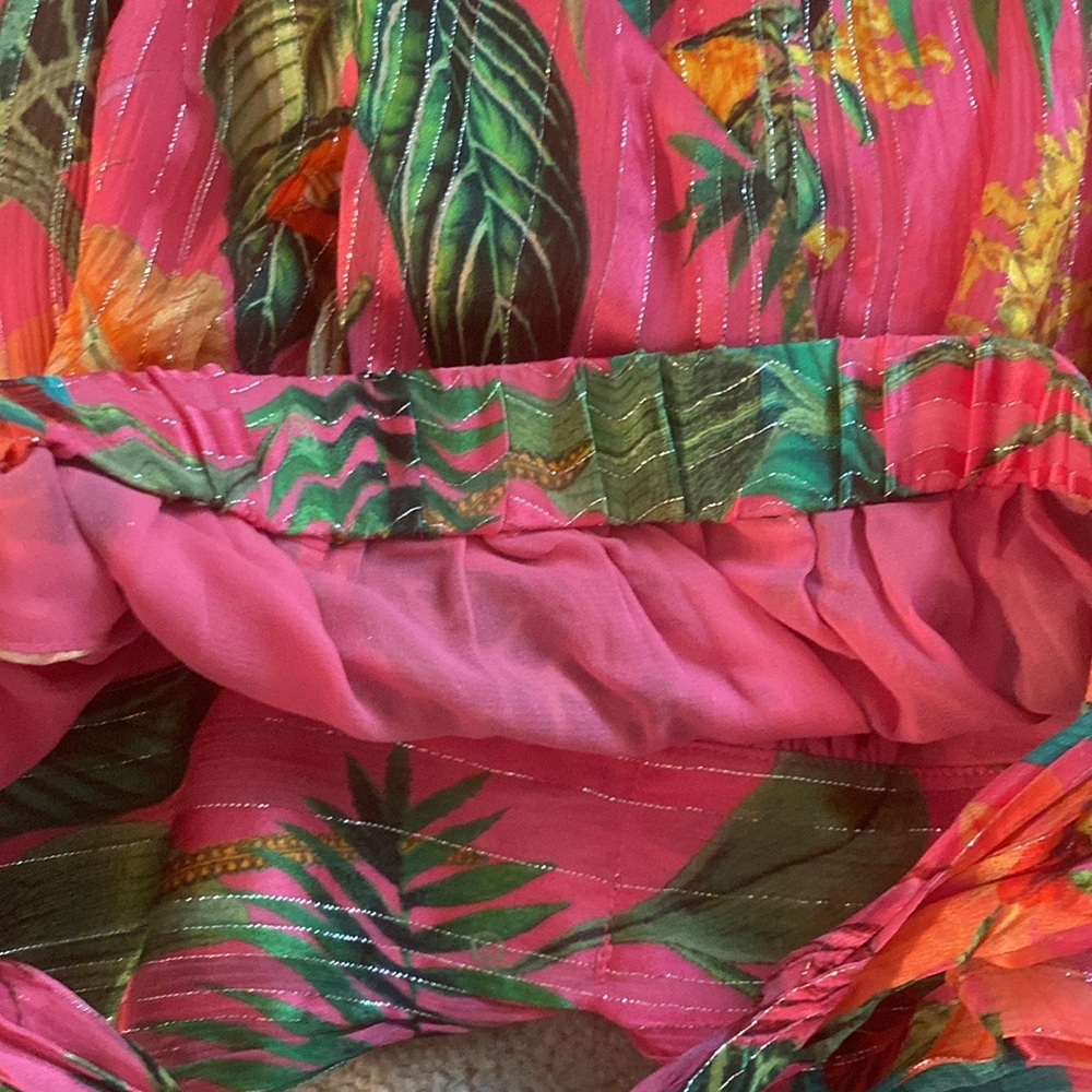 Ramy brooks tropical medium top. Gorgeous - Picture 3 of 10
